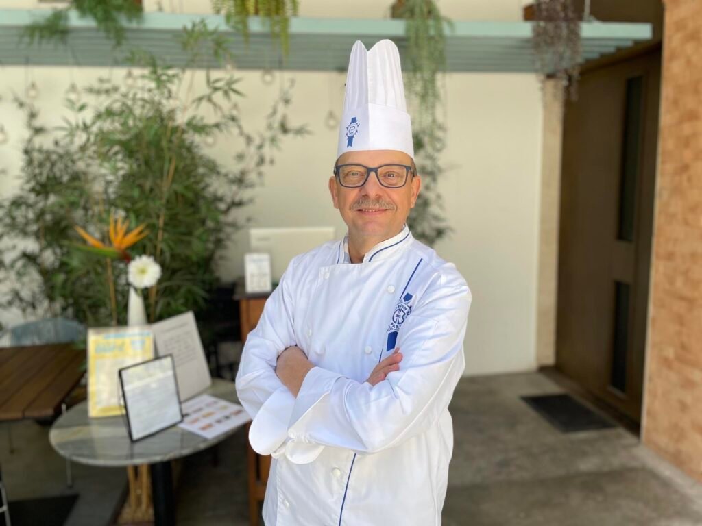 𝗦𝗶𝗴𝗻𝗮𝘁𝘂𝗿𝗲𝘀 𝗽𝗿𝗼𝗺𝗼𝘃𝗲 𝗷𝗮𝗻𝘁𝗮𝗿 𝗳𝗿𝗮𝗻𝗰𝗼-𝗶𝘁𝗮𝗹𝗶𝗮𝗻𝗼 𝗰𝗼𝗺 𝗖𝗵𝗲𝗳 𝗥𝘂𝗱𝘆 𝗕𝗼𝘃𝗼 𝗲 𝗗𝗼𝗺𝗶𝗻𝗶𝗾𝘂𝗲 𝗚𝘂𝗲𝗿𝗶𝗻