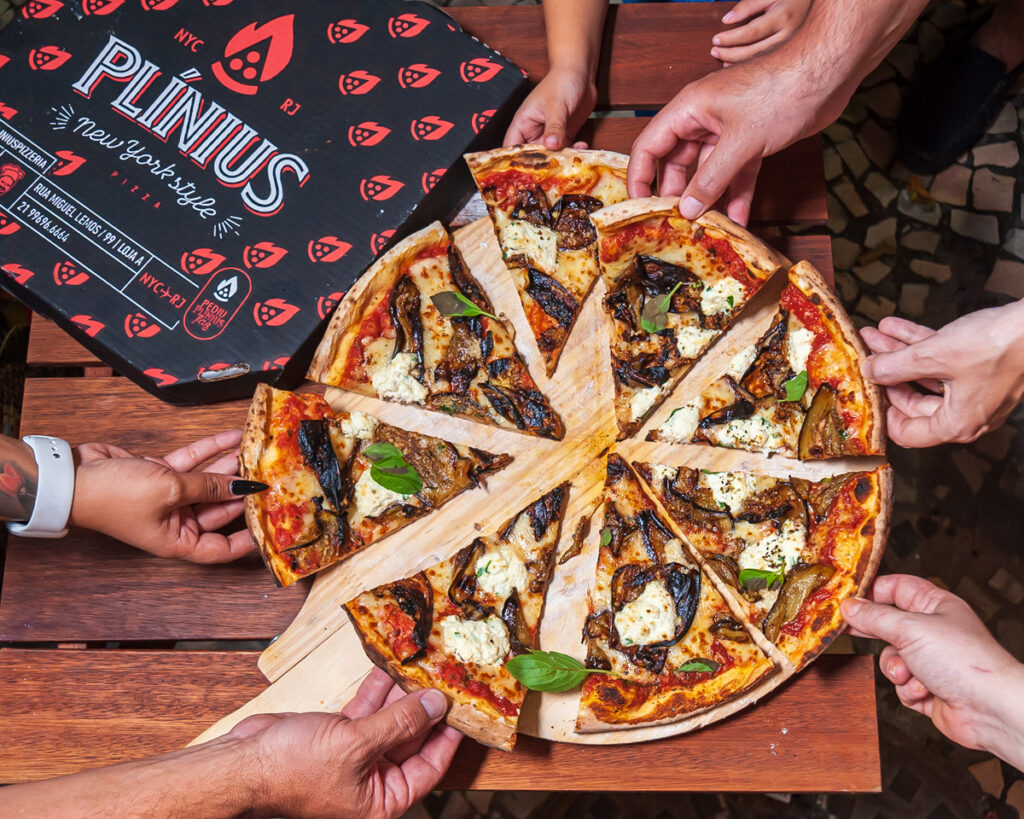 Plinius Pizzaria: a primeira pizzaria americana de Copacabana abre às portas