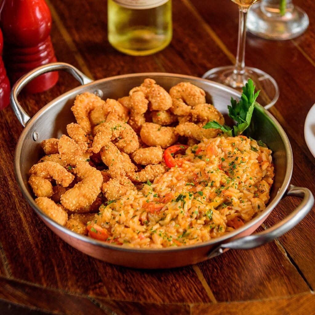 COCO BAMBU LANÇA NOVOS PRATOS COM CAMARÕES