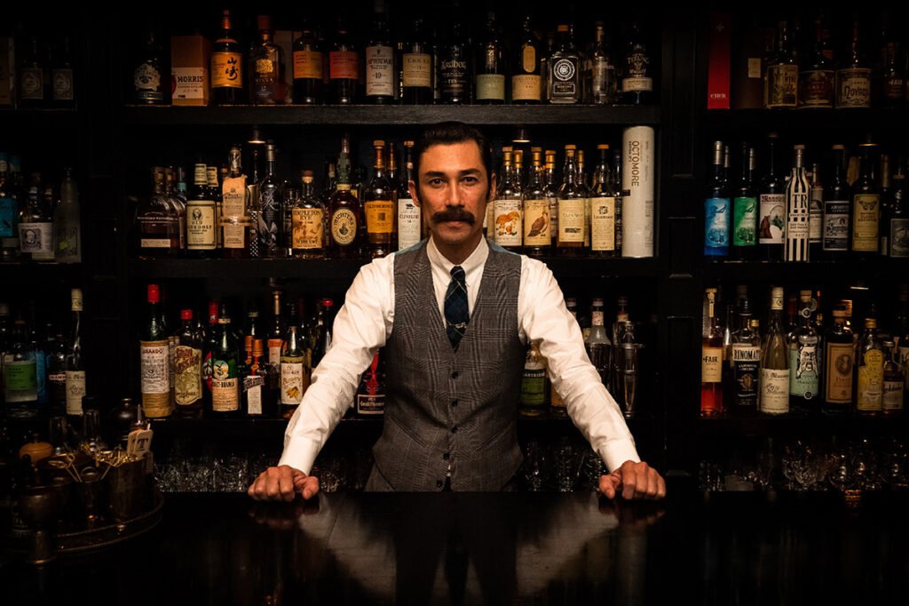 Barnô recebe Rogerio Iagarashi, do Trench Bar, em Tóquio, para uma Masterclass sobre o destilado awamori