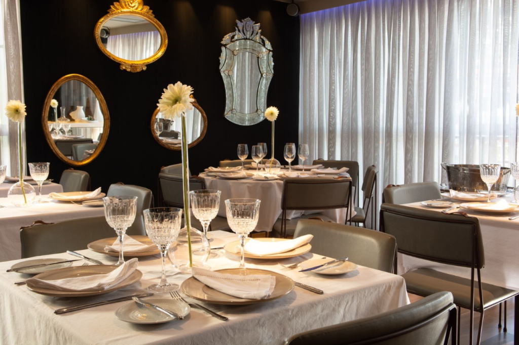 Jantar Natalino: Signatures, restaurante-escola do Le Cordon Bleu, prepara Noël Français 