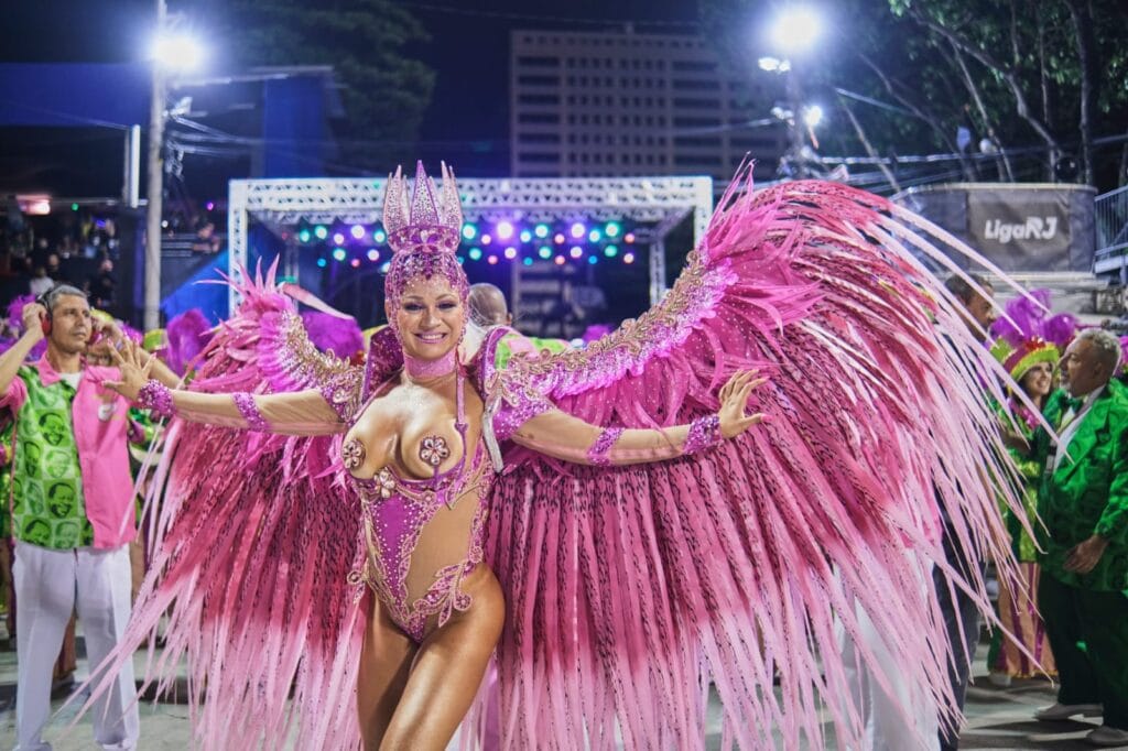 Danny Foxx será coroada Rainha da Lins Imperial neste sábado, 04