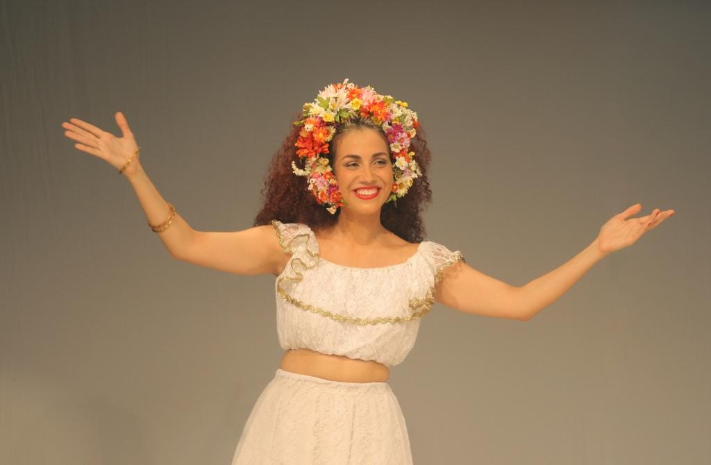 Atriz Clara Santhana interpretará Clara Nunes na Sapucaí para comemorar o centenário da Portela