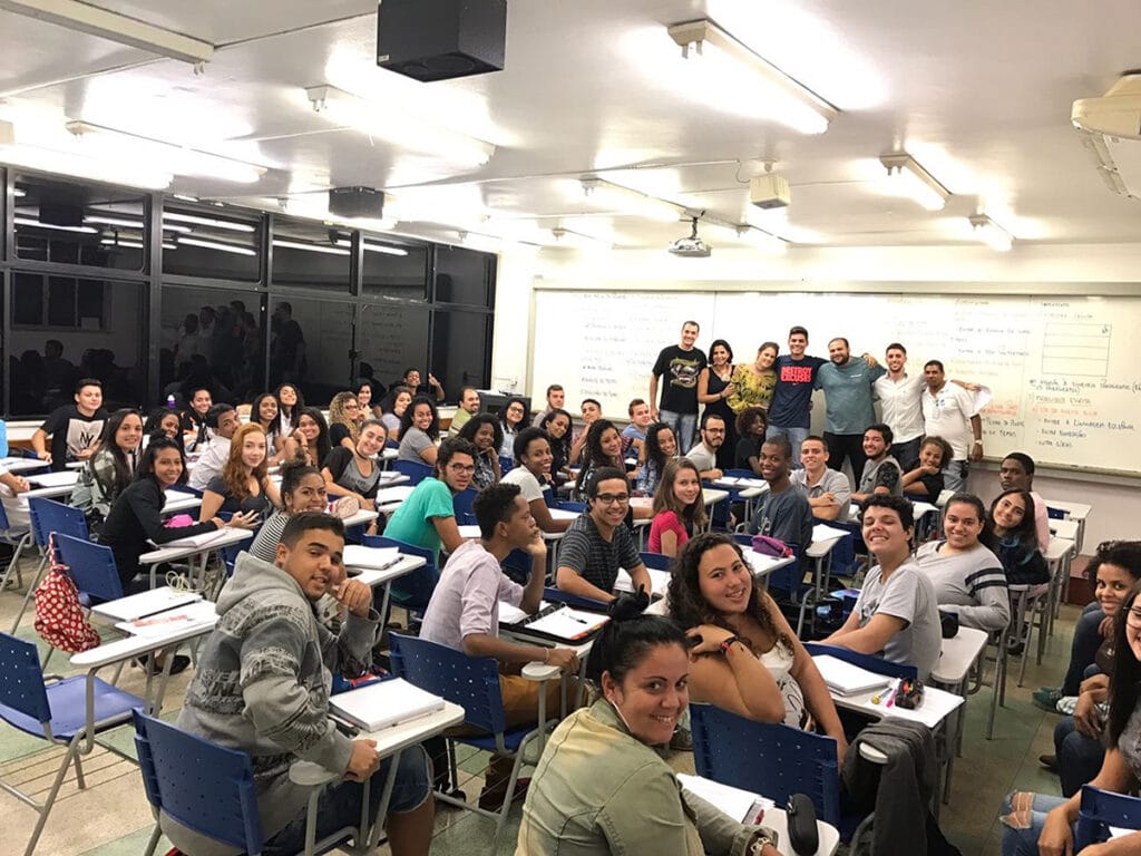 Pré-vestibular comunitário do Curso pH abre inscrições para 40 bolsas de estudos