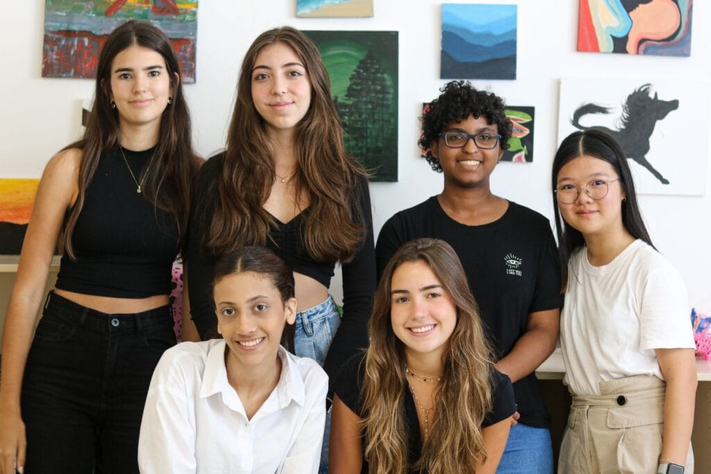 Alunos da Pan American School of Bahia realizam exposição no Museu de Arte da Bahia