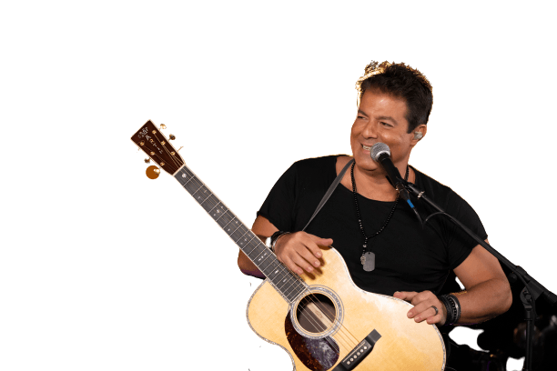 Le Canton celebra o Dia das Mães com barbecue e show do cantor Alex Cohen no Parc Magique