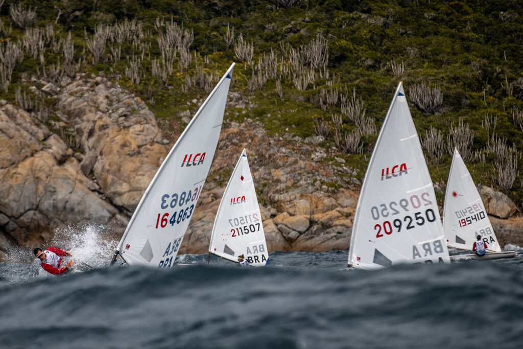 Copa Brasil de Vela de Praia acontece em Arraial do Cabo