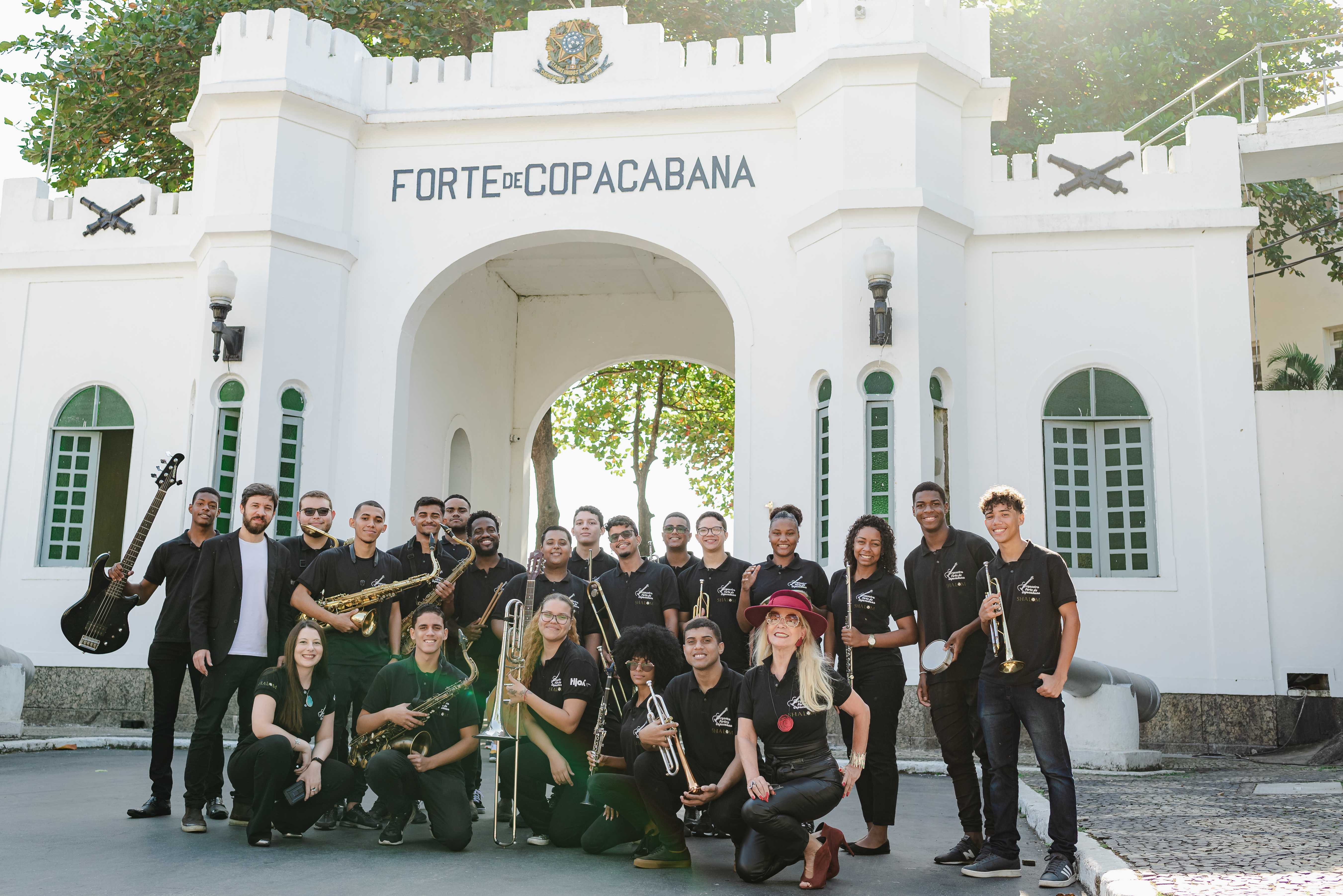 Orquestra Violões do Forte de Copacabana e Shalom faz concerto de homenagem dos 109 anos do Forte, dia 30/9, sábado 2 Orquestra Violões do Forte de Copacabana e Shalom faz concerto de homenagem dos 109 anos do Forte, dia 30/9, sábado