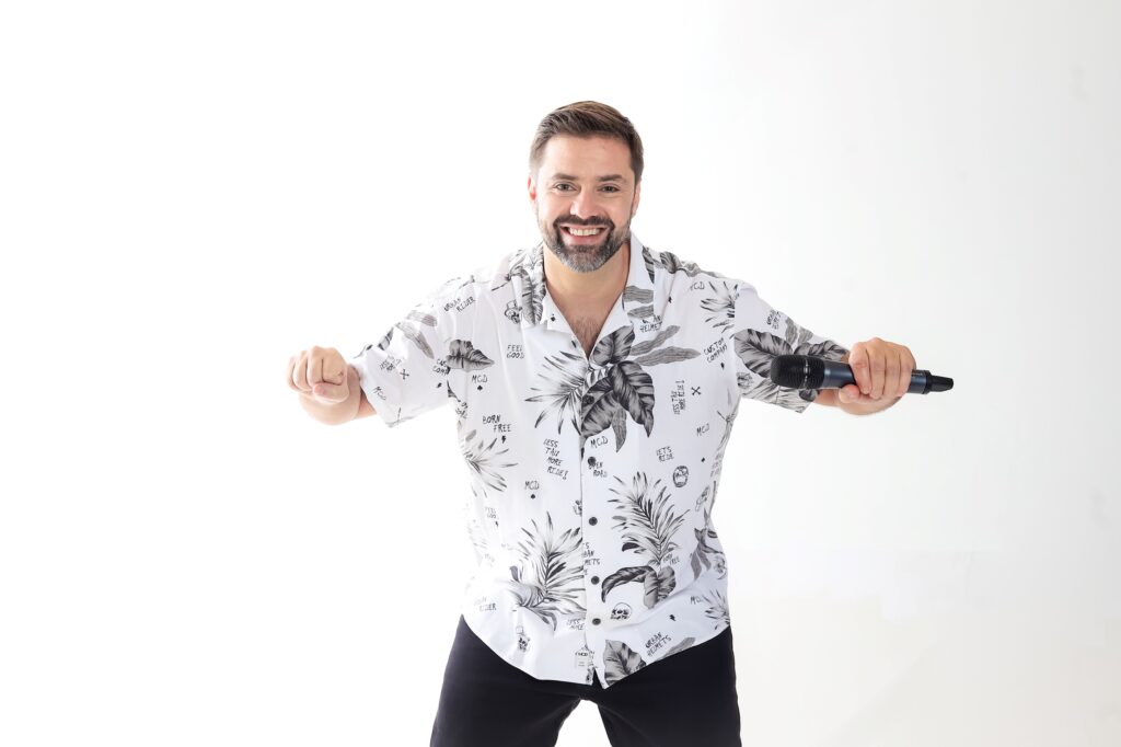 Fábio Rabin no FESTIVAL HUMOR CONTRA-ATACA, dia 14 de janeiro, no Qualistage