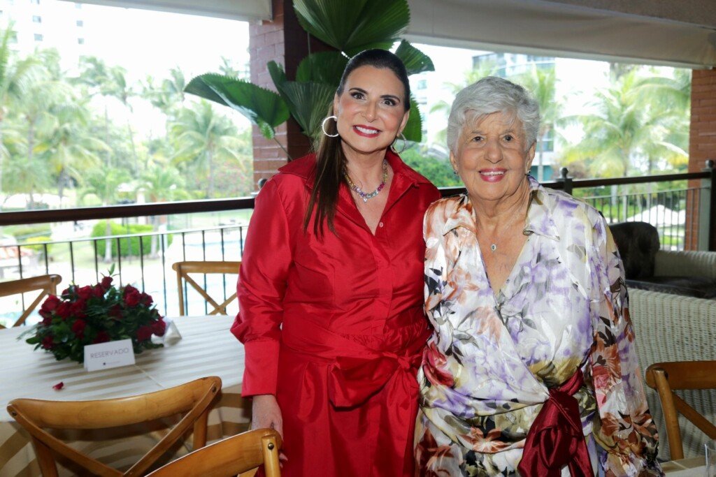 A empresária designer de joias Denise Grassi, comemorou seu niver no Clube Golden Green