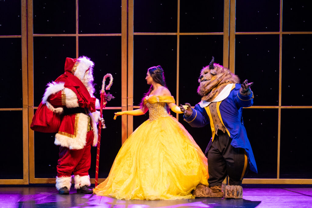 A Bela e a Fera recebe roupagem de Natal na nova versão em formato de superprodução