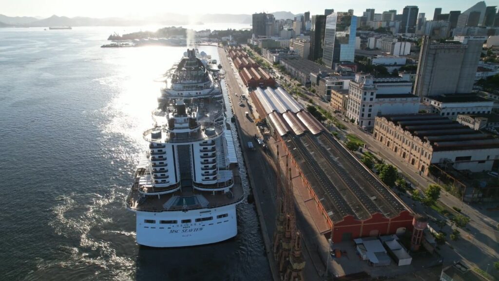 Novembro repleto de cruzeiros internacionais no Pier Mauá