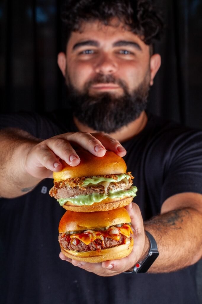 Bro Arte & Burguer chega à Zona Sul com nova unidade exclusiva para delivery