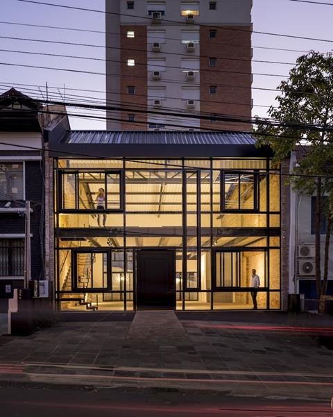 Edifício comercial de Porto Alegre é revitalizado com o uso do sistema construtivo em aço