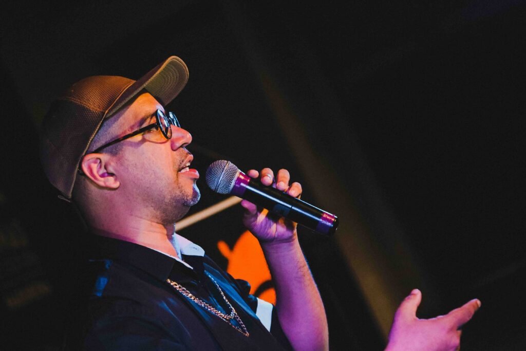 Noite de Gala para o R&B Nacional: Sarau do Azevedo faz edição histórica na Lapa, no Rio de Janeiro 2 Noite de Gala para o R&B Nacional: Sarau do Azevedo faz edição histórica na Lapa, no Rio de Janeiro