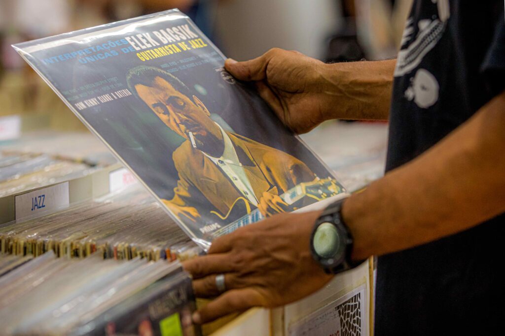 Feira de Vinil do Rio homenageia Sandra Sá no Hebraica 3 Feira de Vinil do Rio homenageia Sandra Sá no Hebraica