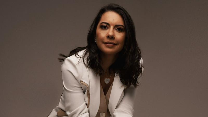 Prevenção de Trombose em Viagens Longas: Orientações da Dra. Mary Falcão