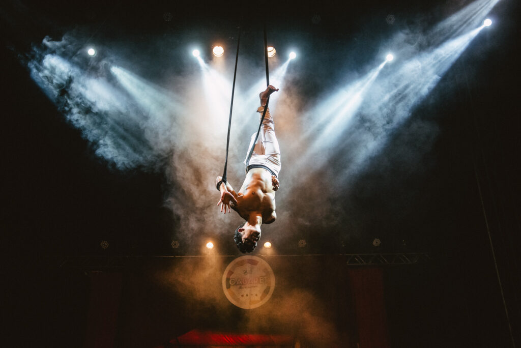 Espetáculo Cabaret no Circo Crescer e Viver 2 Espetáculo Cabaret no Circo Crescer e Viver
