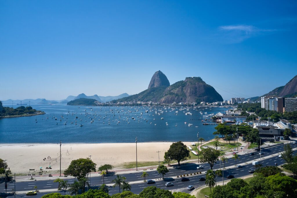 Do chopp com petiscos à pizza com vinho: opções de restaurantes para confraternização de fim de ano com vista para o Pão de Açúcar 2 Do chopp com petiscos à pizza com vinho: opções de restaurantes para confraternização de fim de ano com vista para o Pão de Açúcar