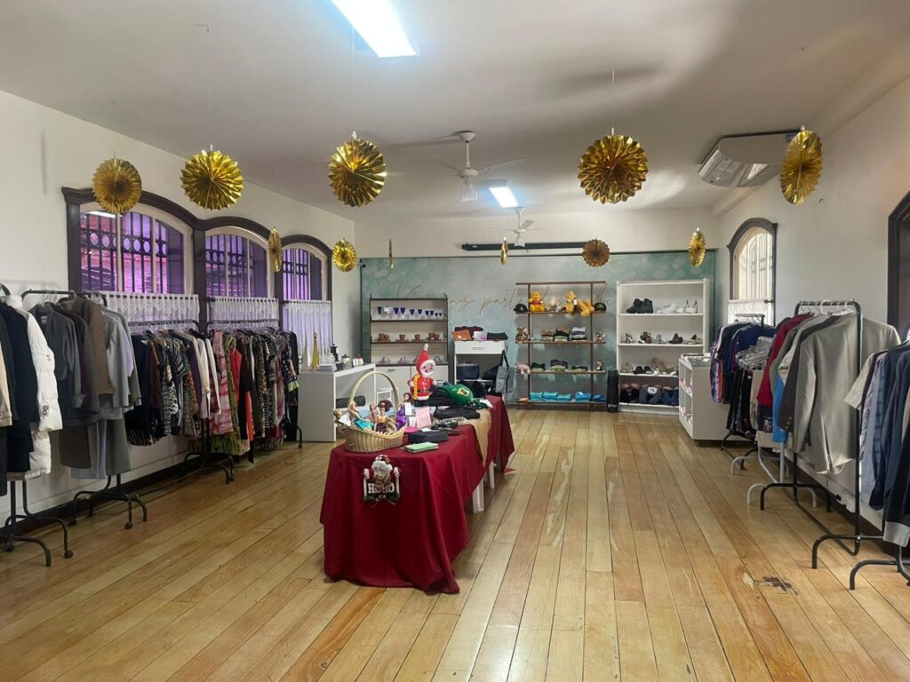 Casa Ronald RJ promove Feira de Natal com mais de mil peças novas e seminovas de multimarcas 1 Casa Ronald RJ promove Feira de Natal com mais de mil peças novas e seminovas de multimarcas