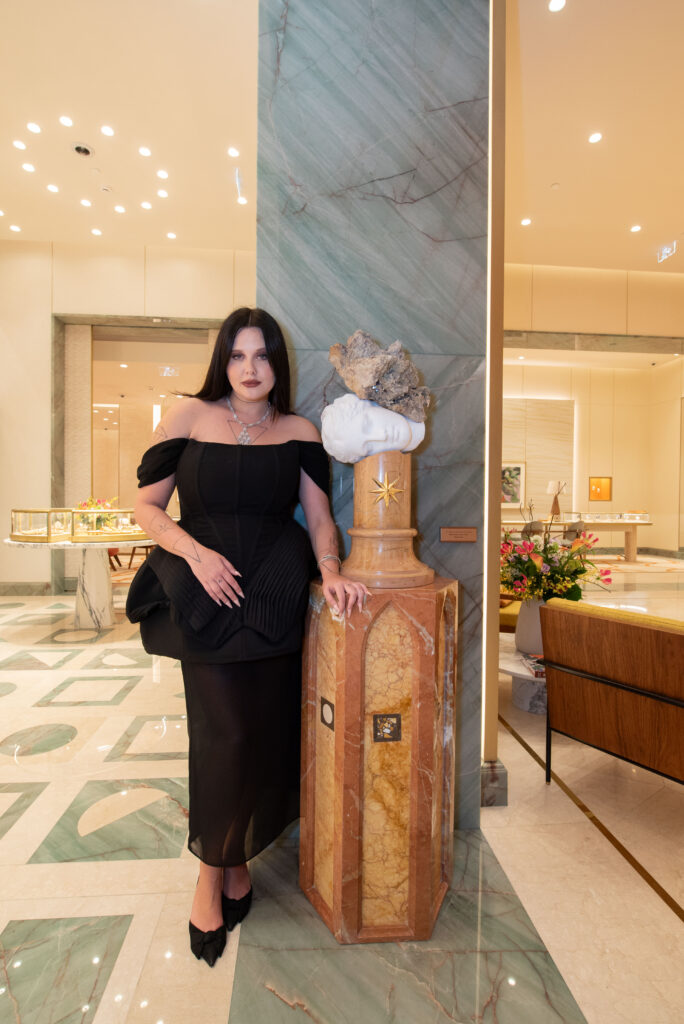 Bvlgari apresenta renovação de sua boutique JK Iguatemi com obra comissionada à artista brasileira 2 Bvlgari apresenta renovação de sua boutique JK Iguatemi com obra comissionada à artista brasileira