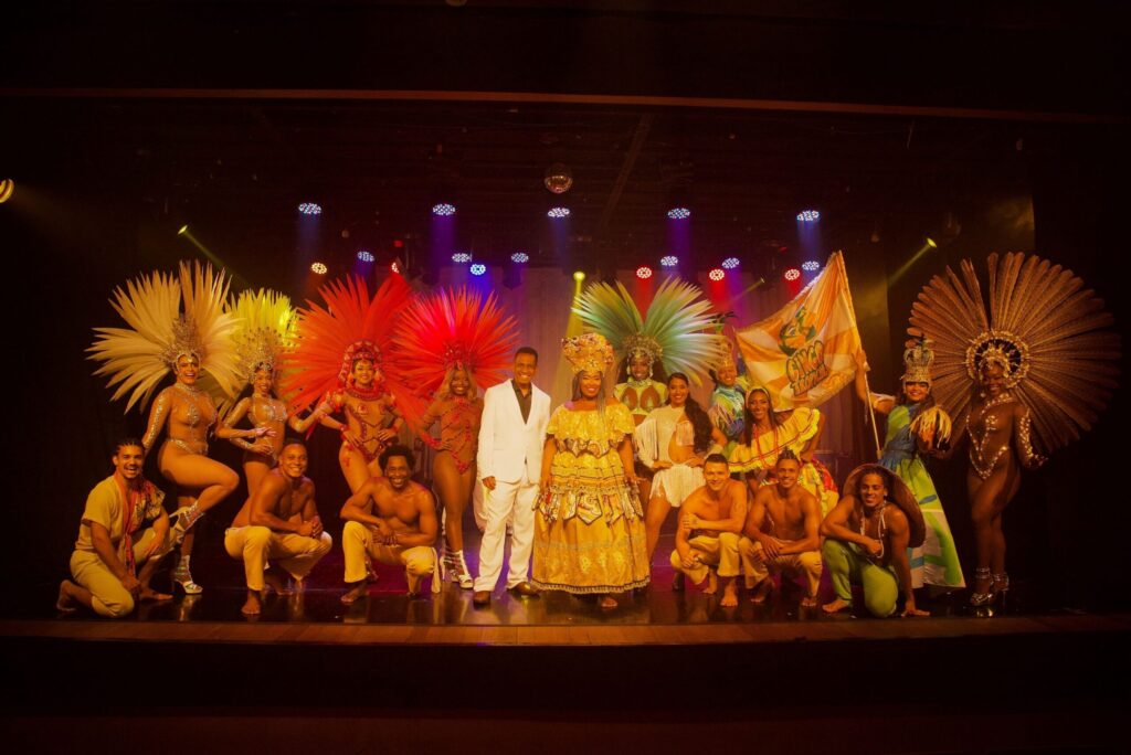 Nova temporada do Ginga Tropical se apresenta no Teatro Fashion Mall