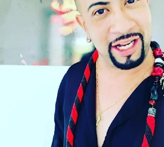 A Magia do Amor Próprio: Como Reconectar-se com Quem Você Realmente É 2 A Magia do Amor Próprio: Como Reconectar-se com Quem Você Realmente É