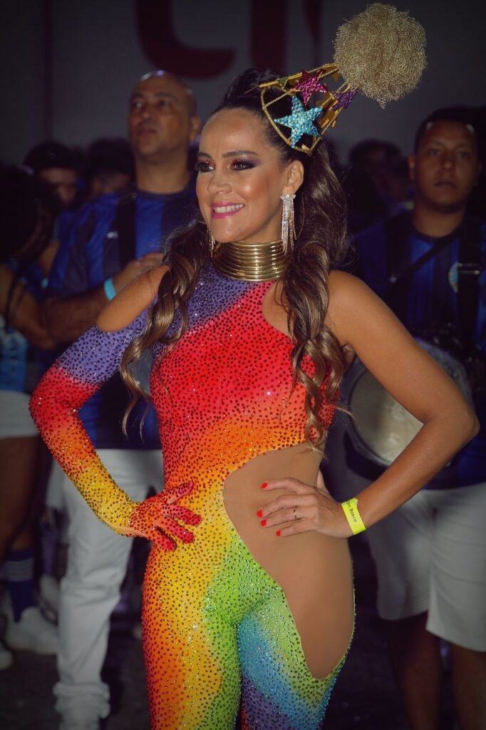 Mari Mello brilha na Festa de Lançamento dos Sambas de Enredo em São Paulo 2 Mari Mello brilha na Festa de Lançamento dos Sambas de Enredo em São Paulo