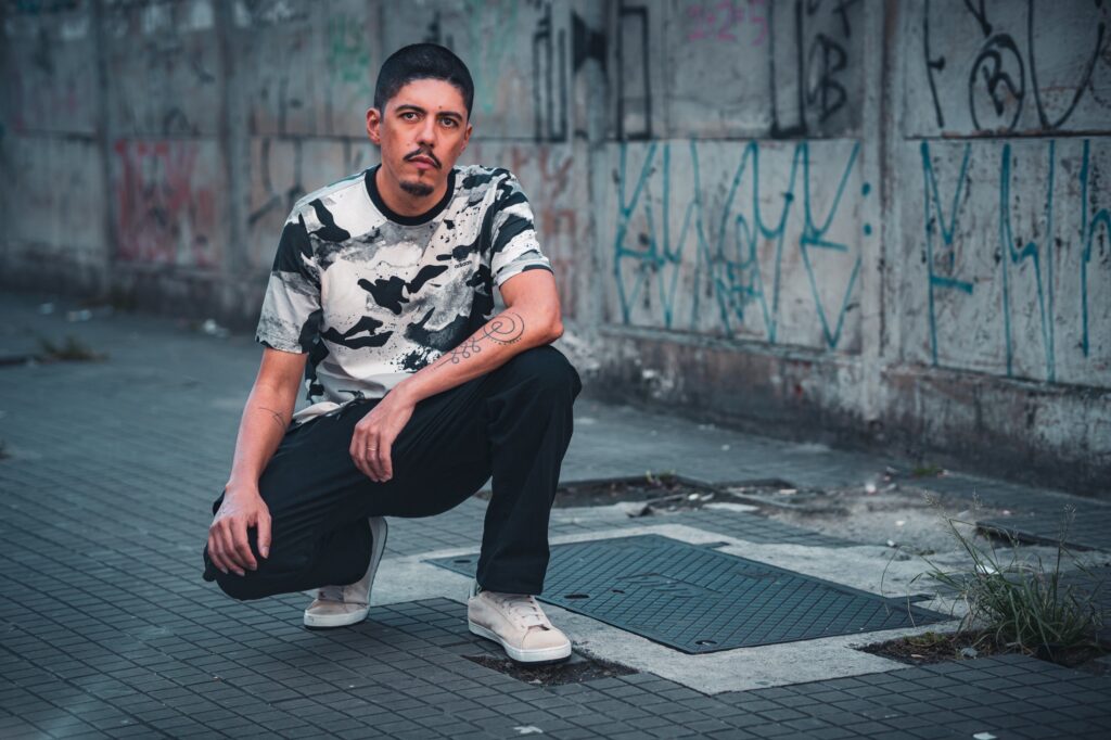 Rapper Peter Só vai gravar o clipe da música “O Show da Vida Fake”, em dezembro, no Rio de Janeiro