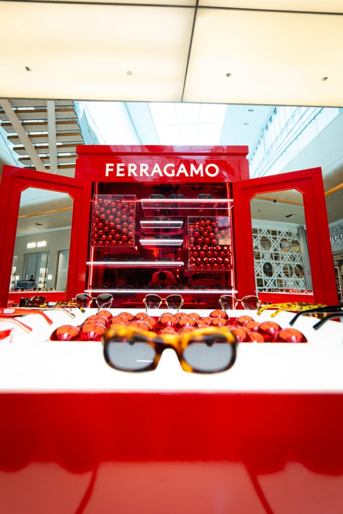 Ferragamo Eyewear inaugura pop-up store no VillageMall 2 Ferragamo Eyewear inaugura pop-up store no VillageMall