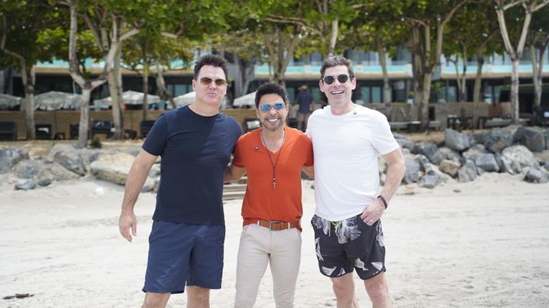 Zezé di Camargo e João Gondim visitam o projeto Gran Vellas em Jericoacoara