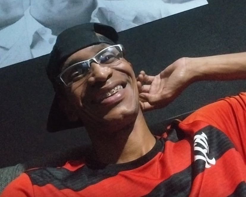 MC Arrascaeta: Uma Trajetória de Resiliência e Inovação Musical