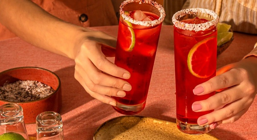 Verão: coquetéis a base de chás são opções refrescantes para essa época do ano 1 Verão: coquetéis a base de chás são opções refrescantes para essa época do ano