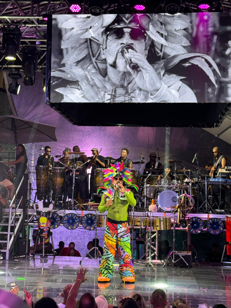 Carlinhos Brown recebe BaianaSystem no show Axé 40 Brown 1 Carlinhos Brown recebe BaianaSystem no show Axé 40 Brown