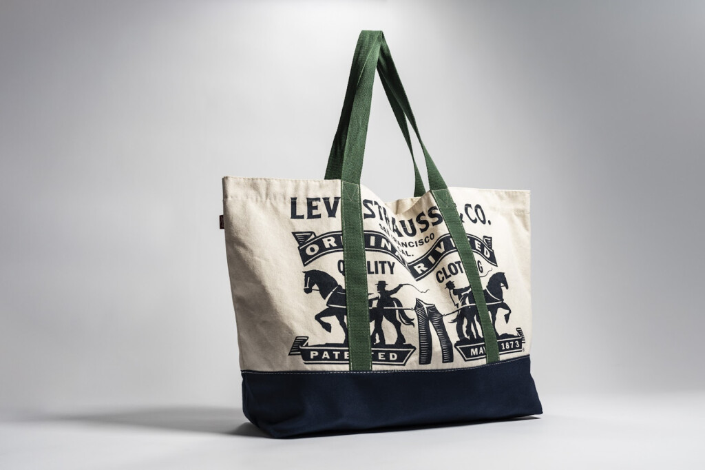 Levi’s® celebra a correria de dezembro com histórias engraçadas, presentes e ofertas