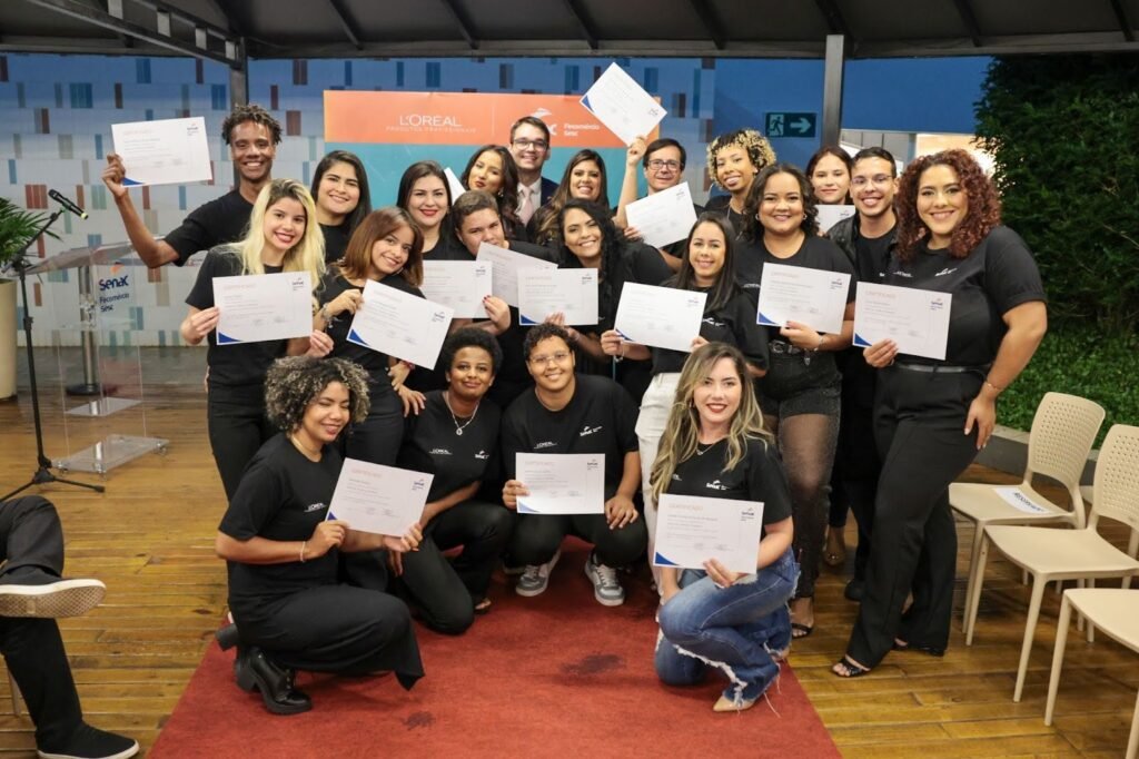 L’Oréal Produtos Profissionais e Senac-DF celebram a formatura da primeira turma do programa Geração PRO