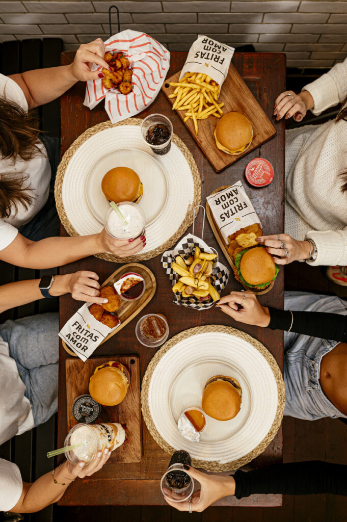A FEST.T.A: Grupo T.T. realiza terceira edição de icônico evento que traz open food especial dos melhores hambúrgueres das marcas