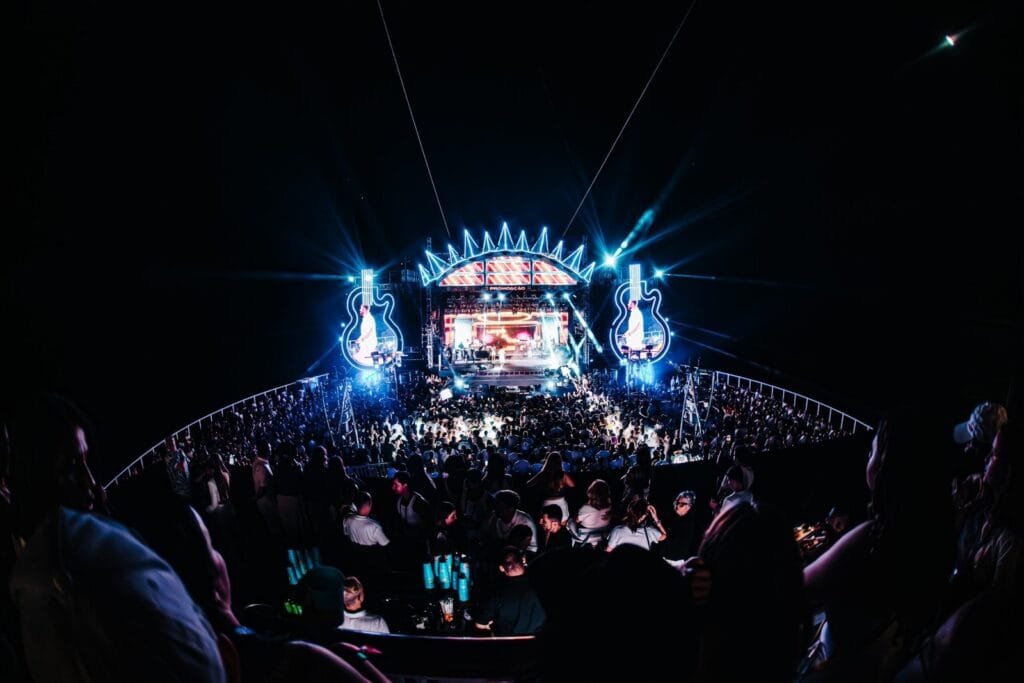 Navio Ana Castela: Com cabines esgotadas, primeiro navio da boiadeira estreia com shows de Zé Neto e Cristiano e da anfitriã