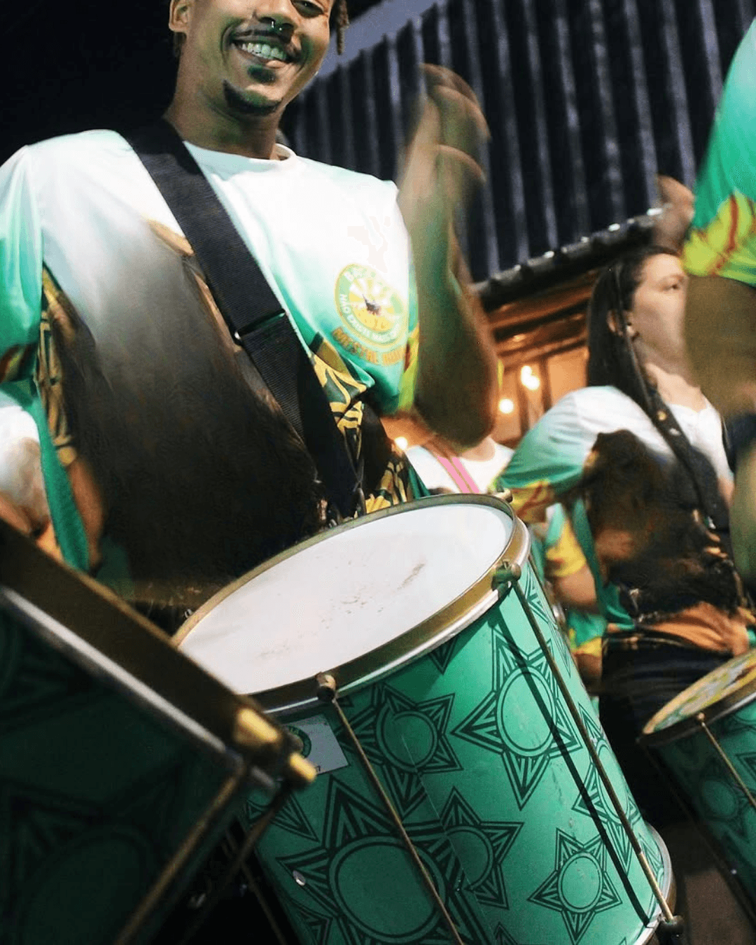 CDesign Hotel e Camarote Rio Praia apresentam Feijoada de Carnaval no sábado, 1º de fevereiro 2 Bateria da Mocidade