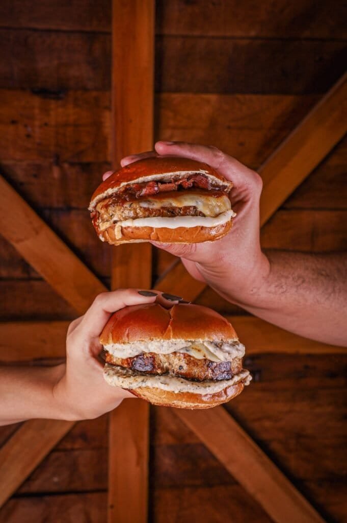 BistrOgro Momento Burguer Happy Hour divugacao1 1 681x1024 1