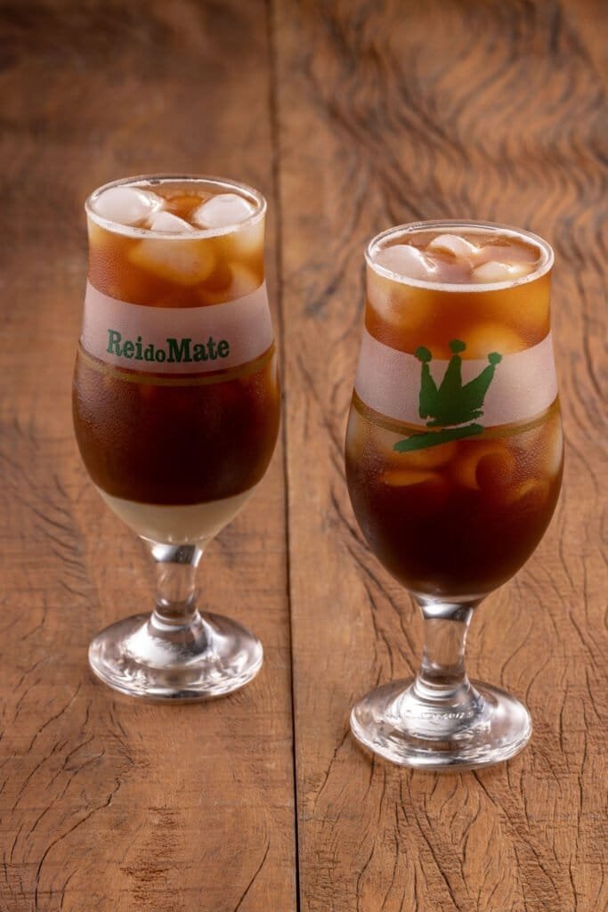 Verão 2025 chegou com novidades no cardápio do Rei do Mate, que lançou o cardápio com novas bebidas refrescantes
