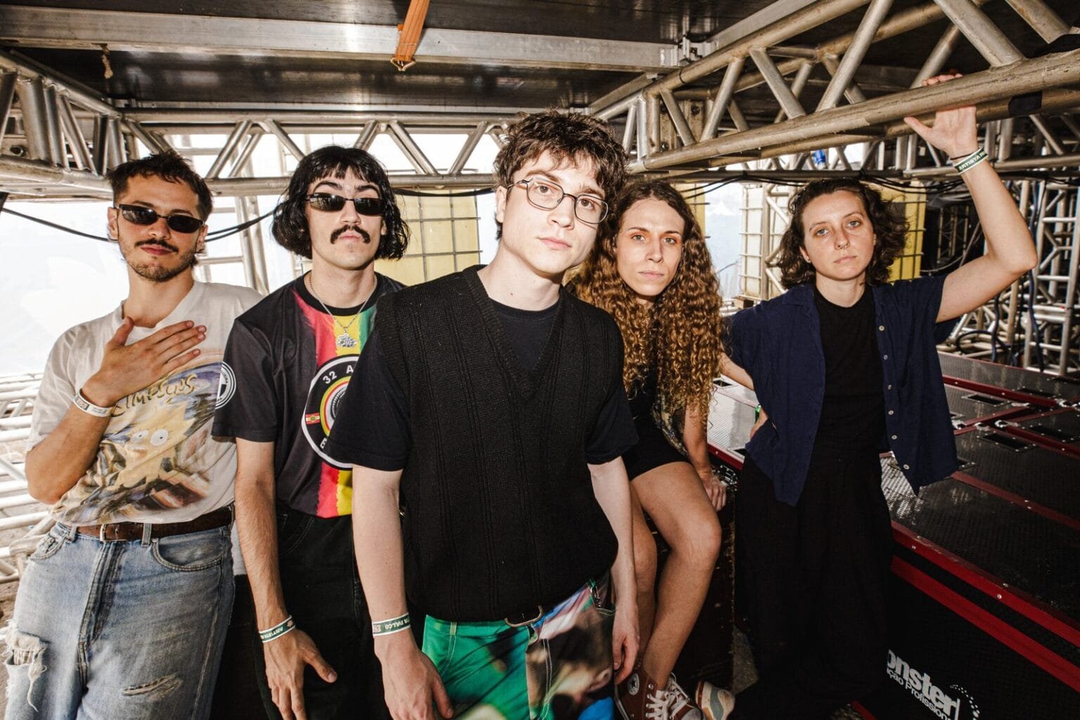 Exclusive Os Cabides abre show do Boogarins no Circo Voador em Abril Foto: Divulgação