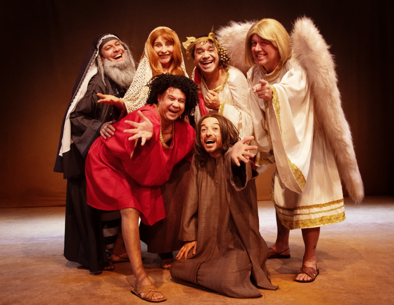 “Toda Donzela Tem um Pai Que é uma Fera” ganha nova montagem, a partir de 1º de fevereiro, na programação de reabertura do Teatro Gláucio Gill 2 Hermanoteu - Foto de João Caldas
