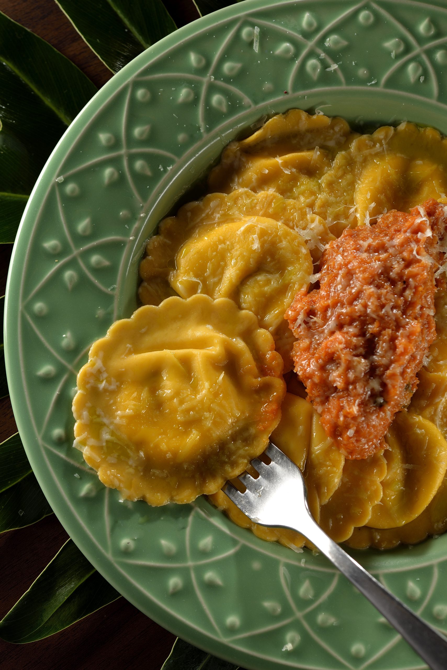 Restaurante MoDi Giardino transforma jantar em teatro com menu assinado pelo Chef Diogo Silveira 1 Modi Casa GiardinoChef Diogo Silveira Ravioli com Queijo de cabra