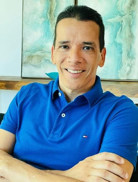 Luciano Alves: O Pastor que Está Transformando Vidas e Alcançando Multidões com Mensagens de Fé e Esperança