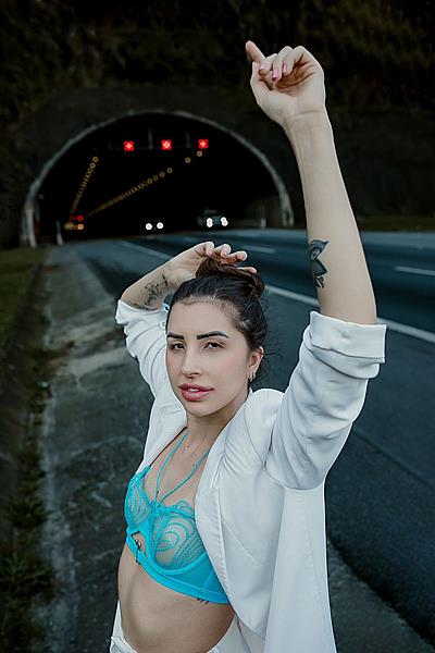 Ale Gaúcha: Influência, superação e humor no universo digital