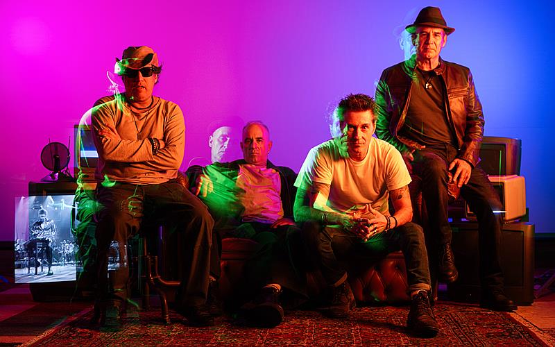 Após Sold Out, Capital Inicial anuncia nova data do Acústico em Belo Horizonte