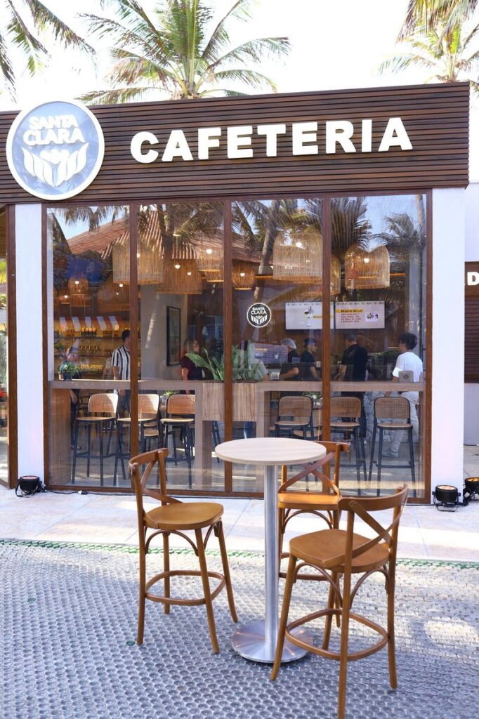 Santa Clara inaugura cafeteria no Beach Park