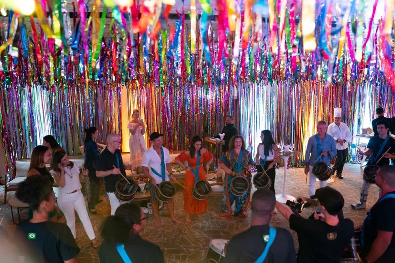 Fairmont Rio e Camarote Arpoador unem luxo e samba no lançamento do Carnaval 2025 