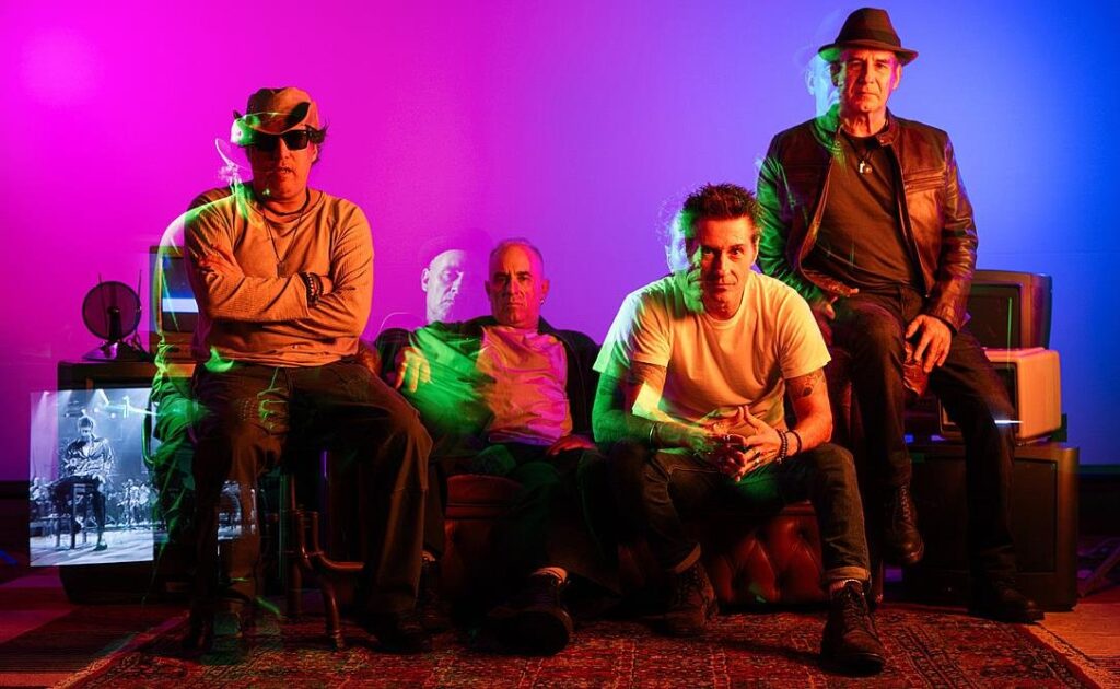 Capital Inicial leva ação especial para show de estreia em Sorocaba